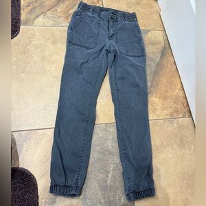 American Eagle size 4  jogger faded black that is very close to a dark gray